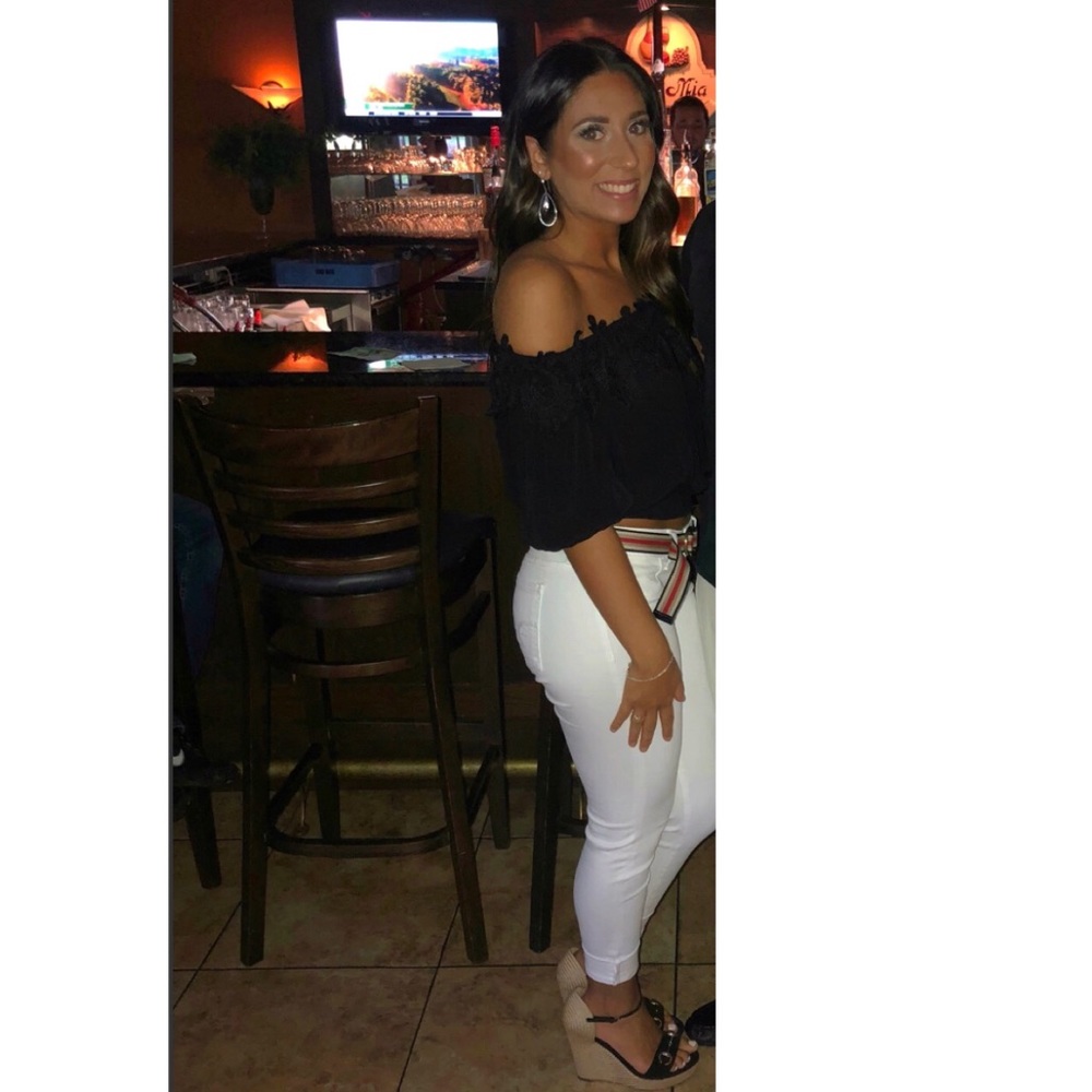 Meet your Posher, Gabriella